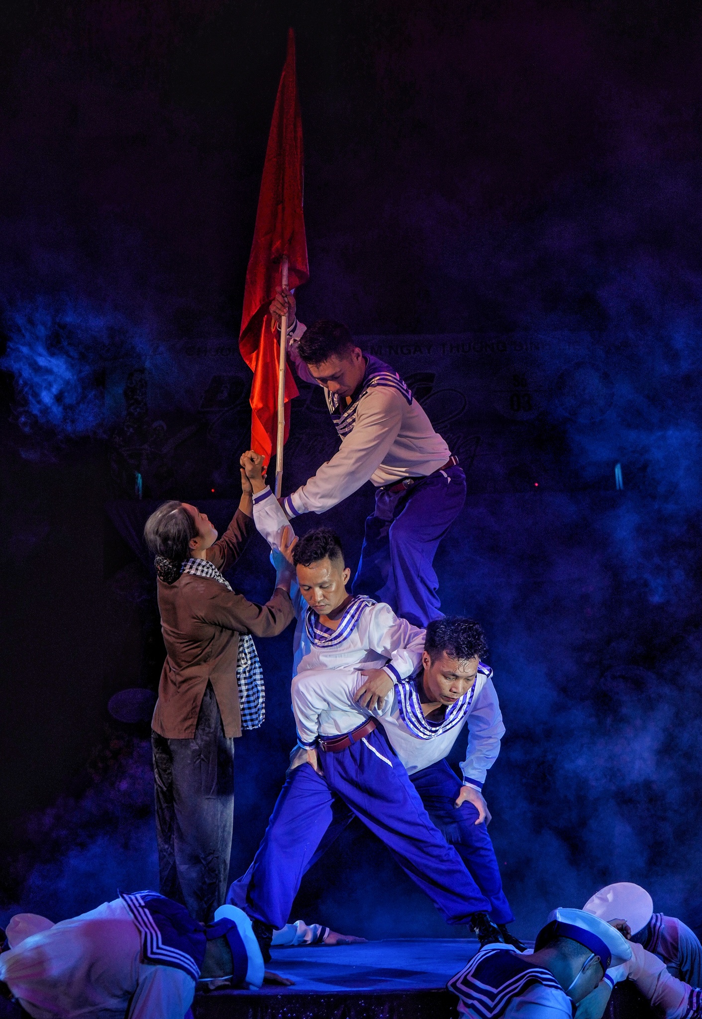 Di cung nam thang so 3 anh 6