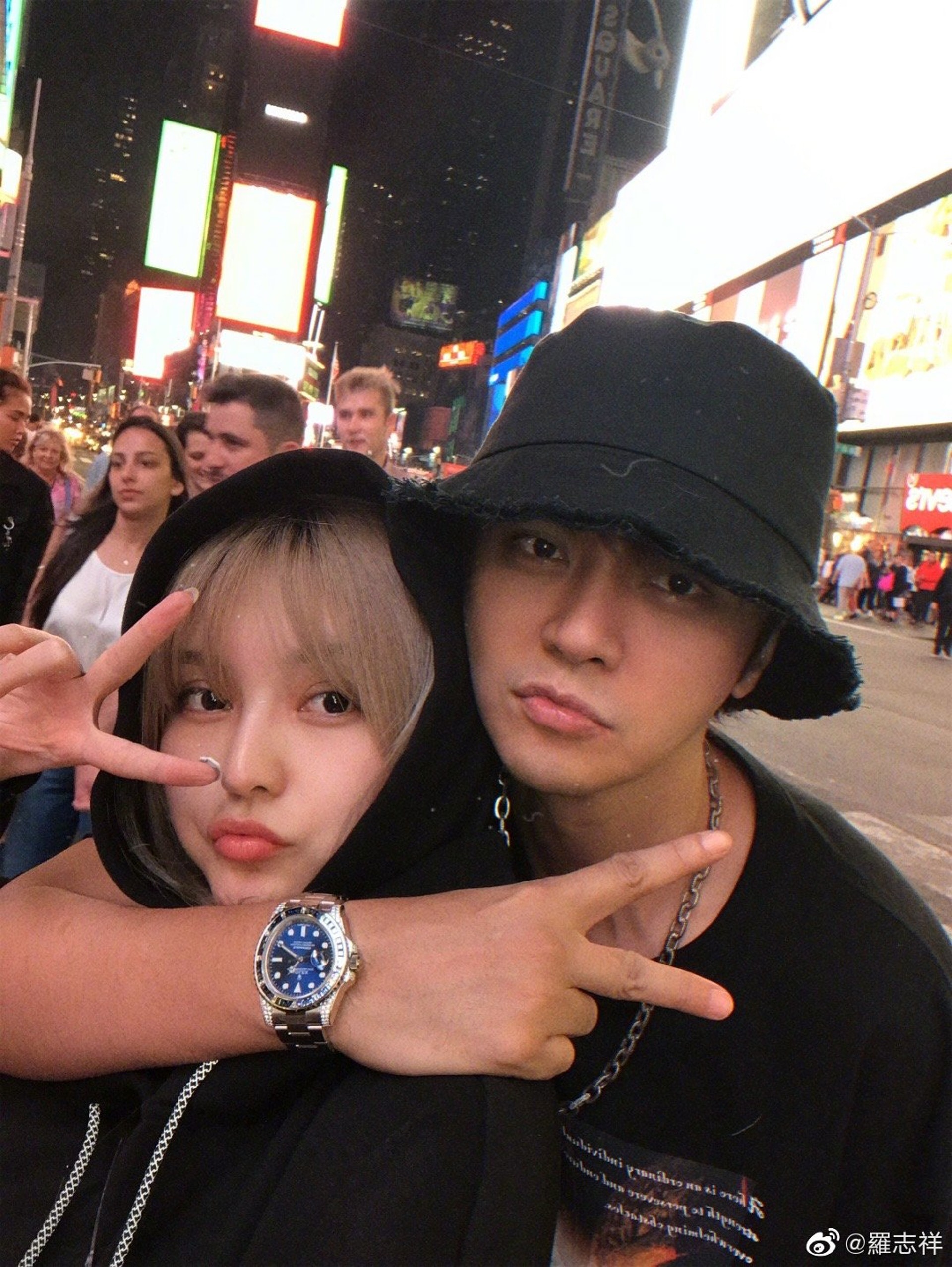 La Chi Tuong huy theo doi ban gai cu anh 1