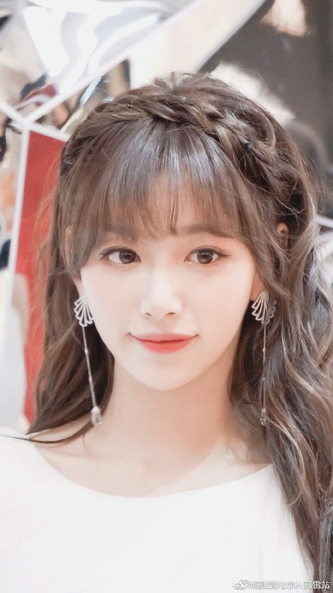 Scandal nhóm nữ mới xứ Trung ảnh 2 Scandal nhom nu moi xu Trung anh 2