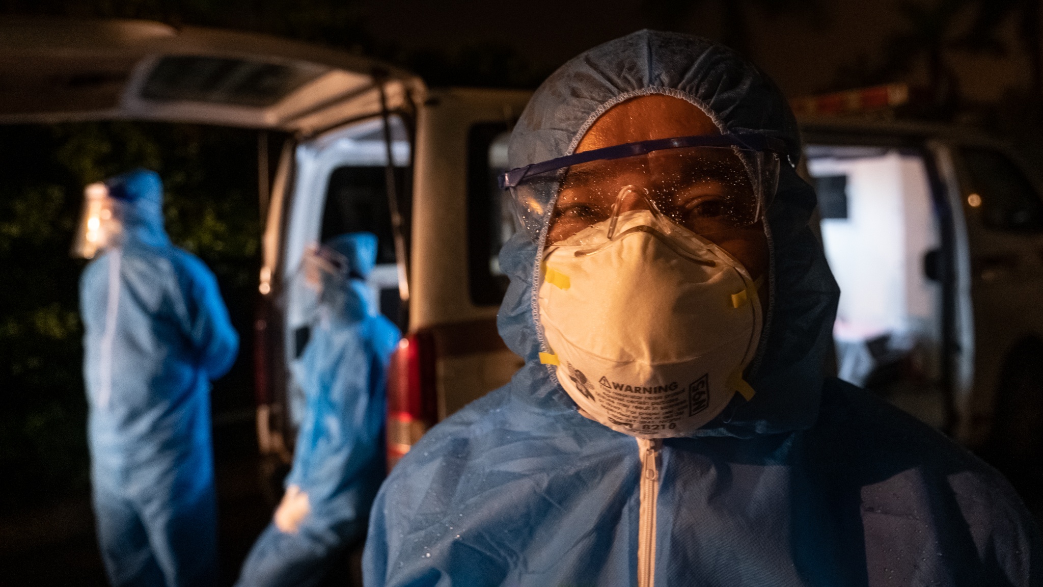 Don cong dan Viet Nam tu My tro ve khu cach ly anh 1