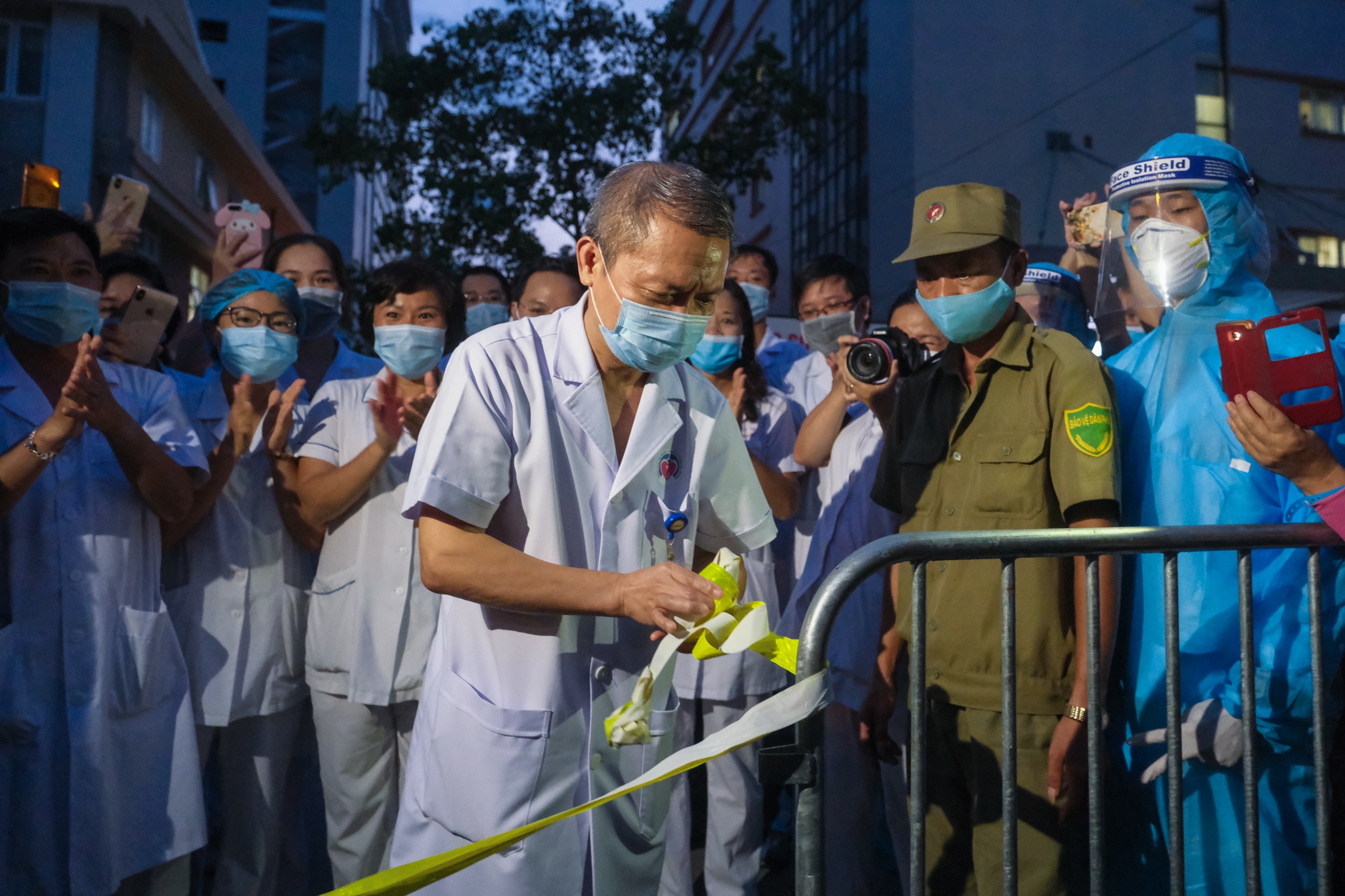 Benh vien E do phong toa anh 7