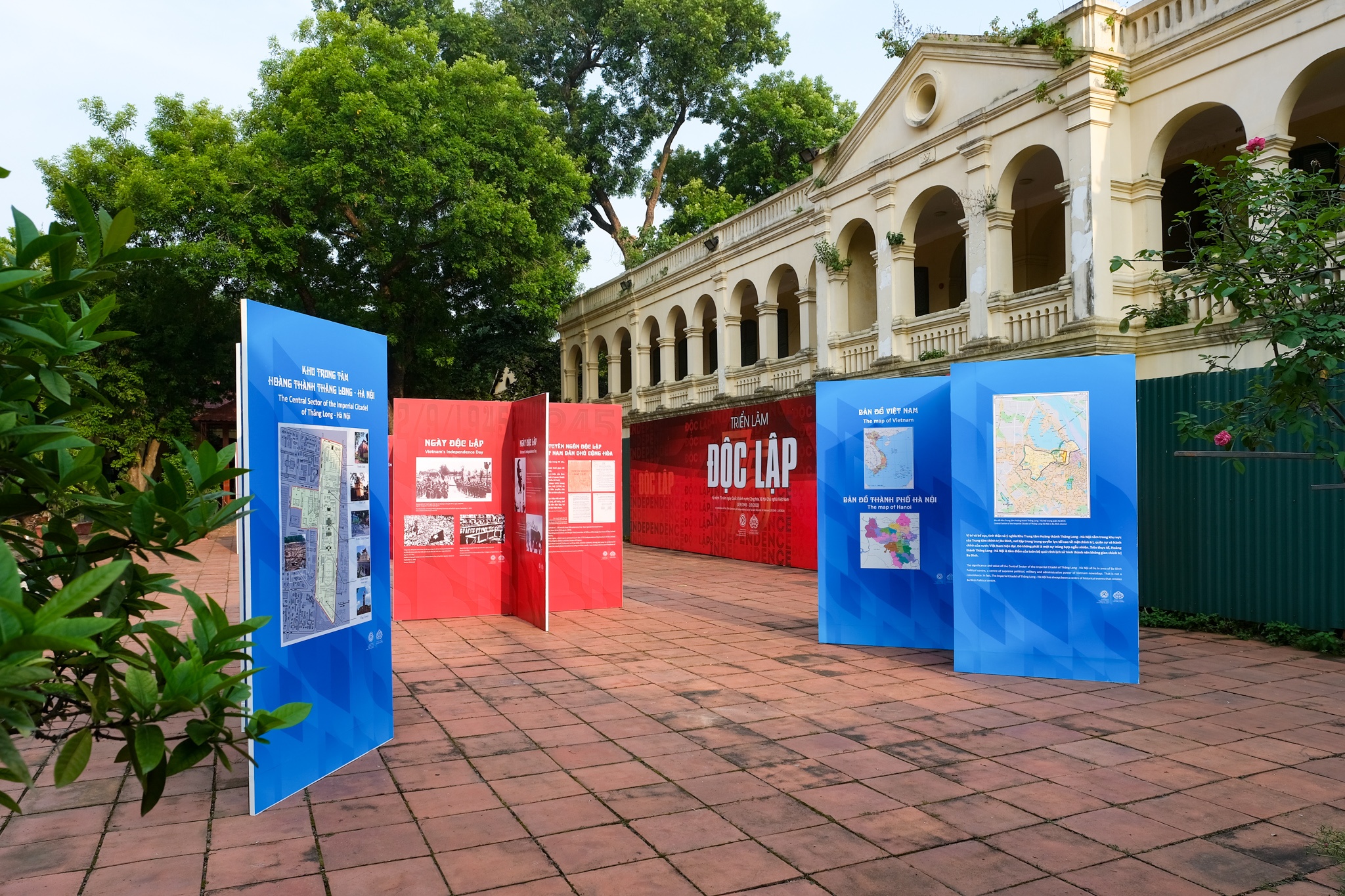 trien lam Doc lap anh 1