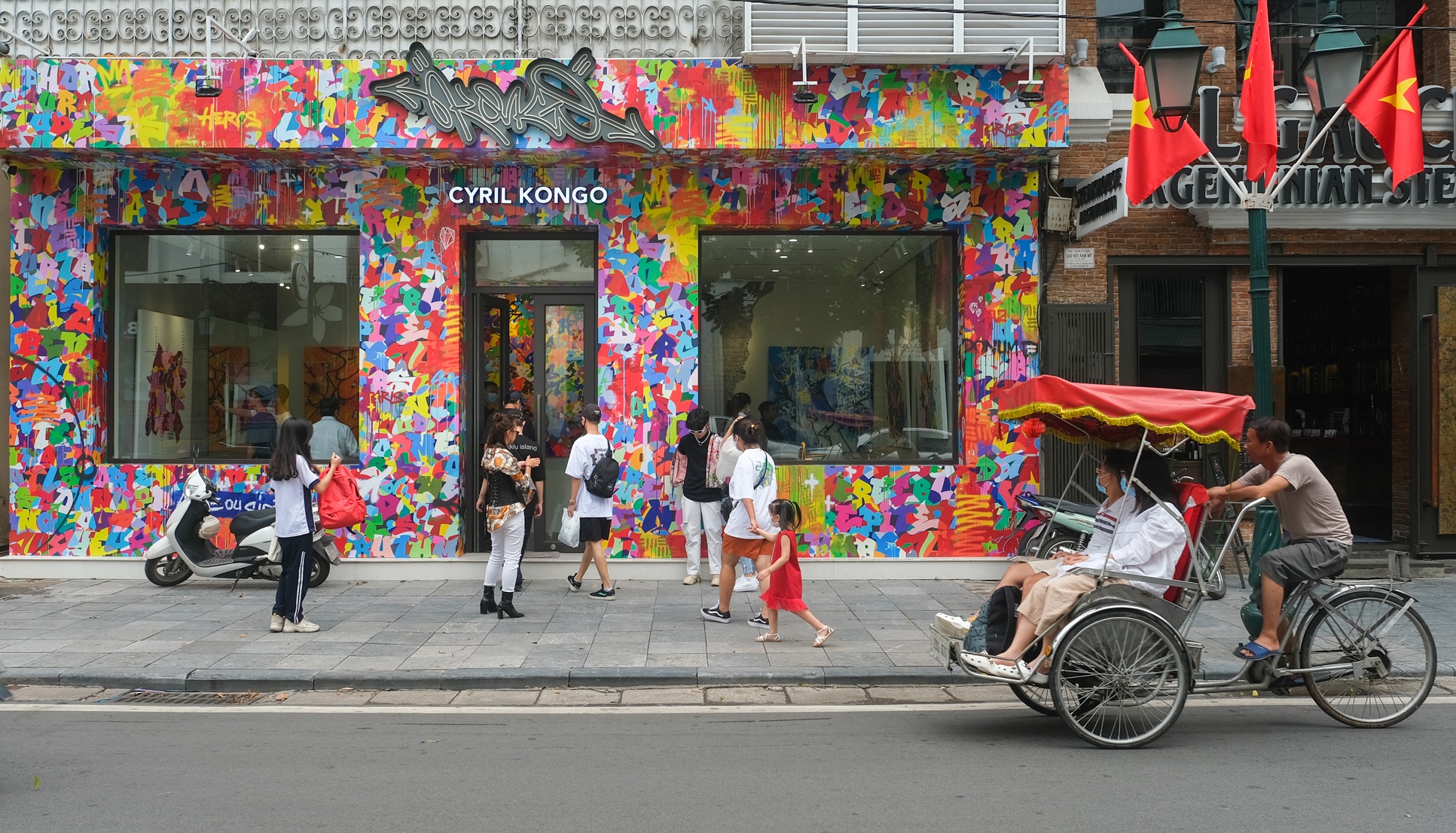 Buc tranh graffiti 2 ty dong anh 1