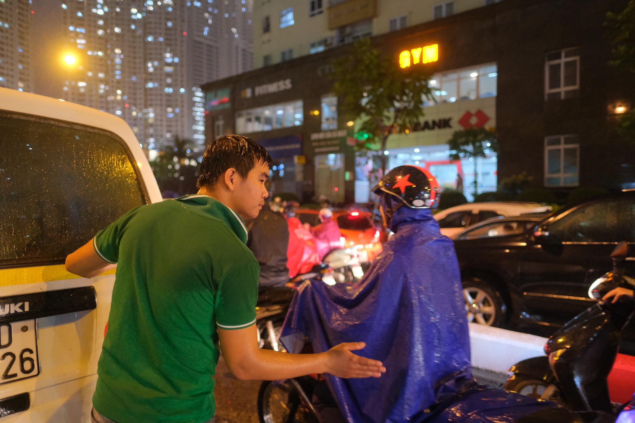 Ha Noi un tac gio tan tam anh 8