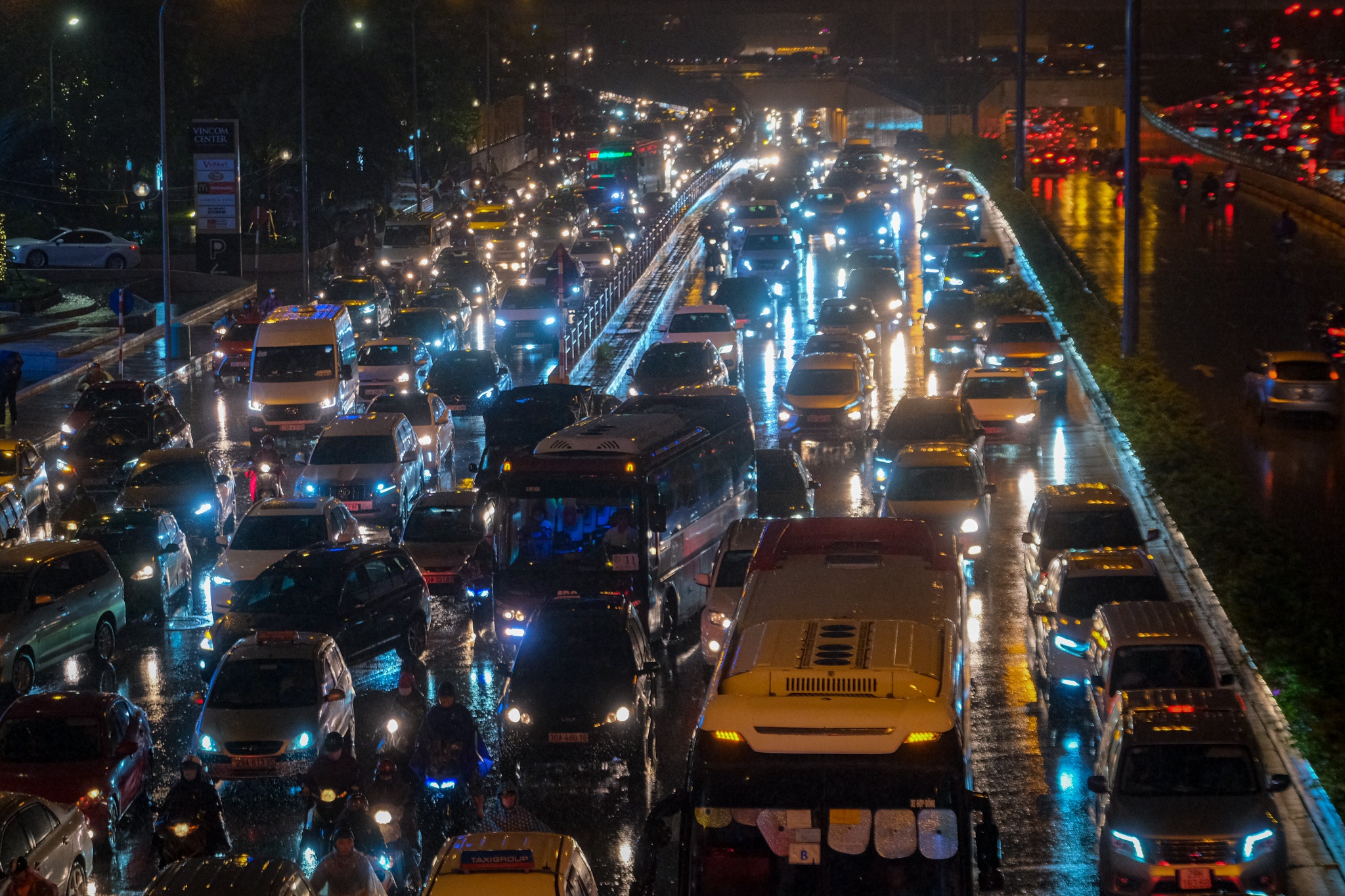 Ha Noi un tac gio tan tam anh 9