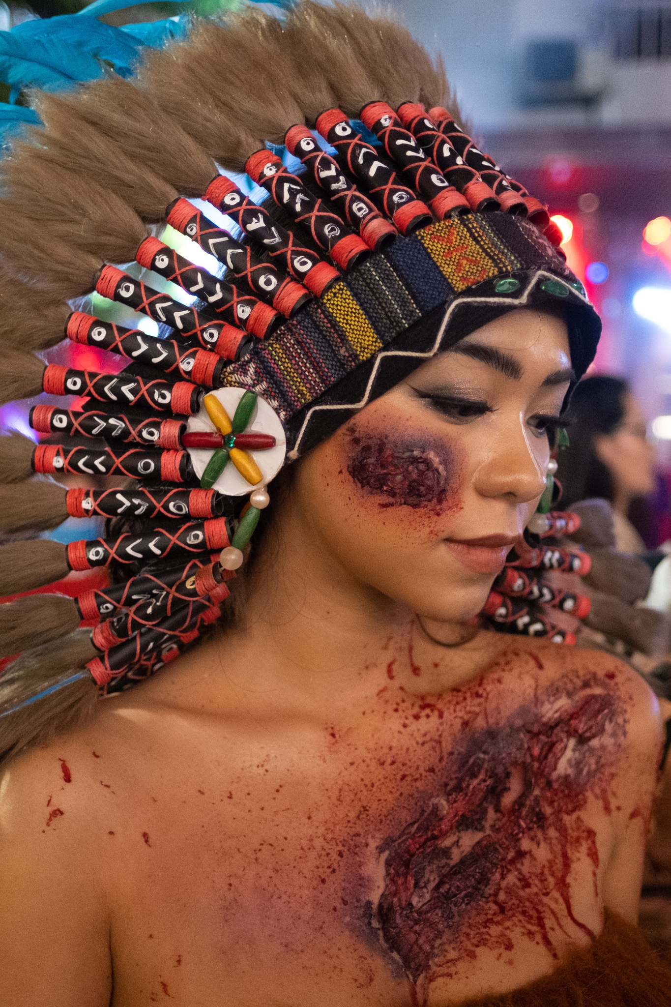 Tho trang diem via he kiem tien trieu ngay Halloween anh 4