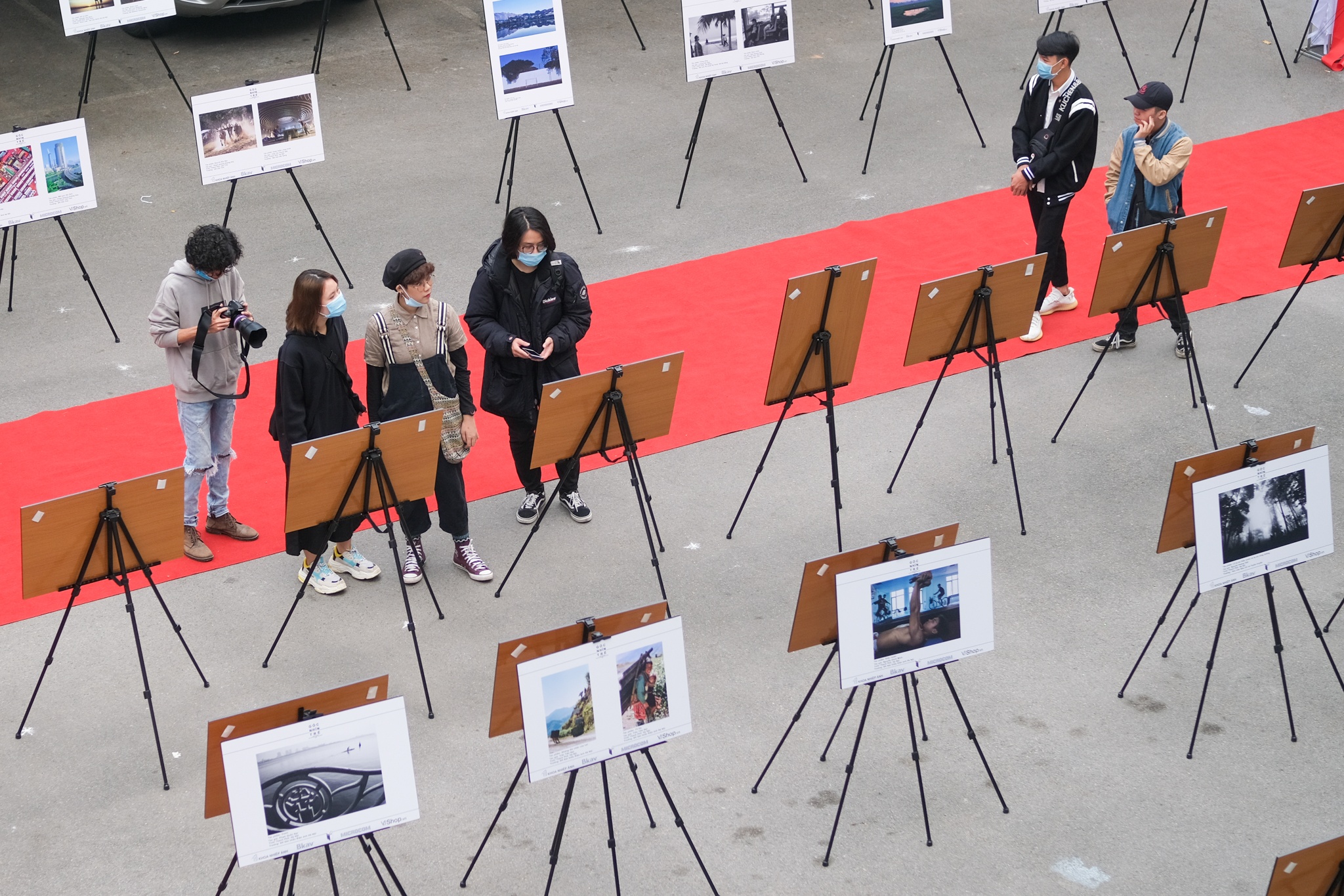 Cuoc thi anh "Goc nhin tre" anh 1