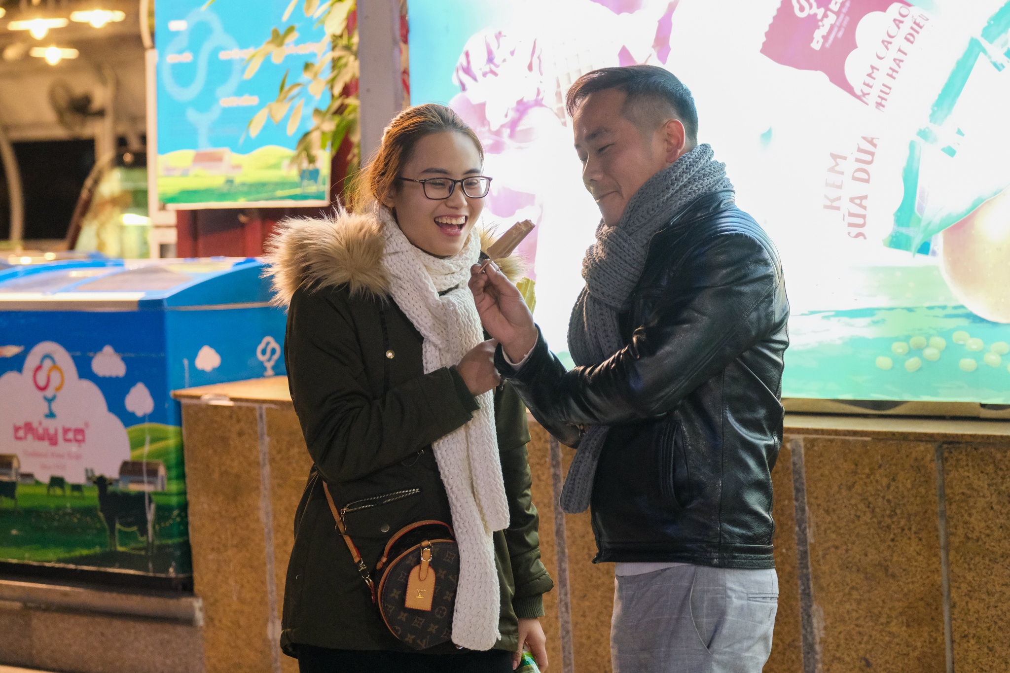 Pho co vang khach vi troi ret anh 7