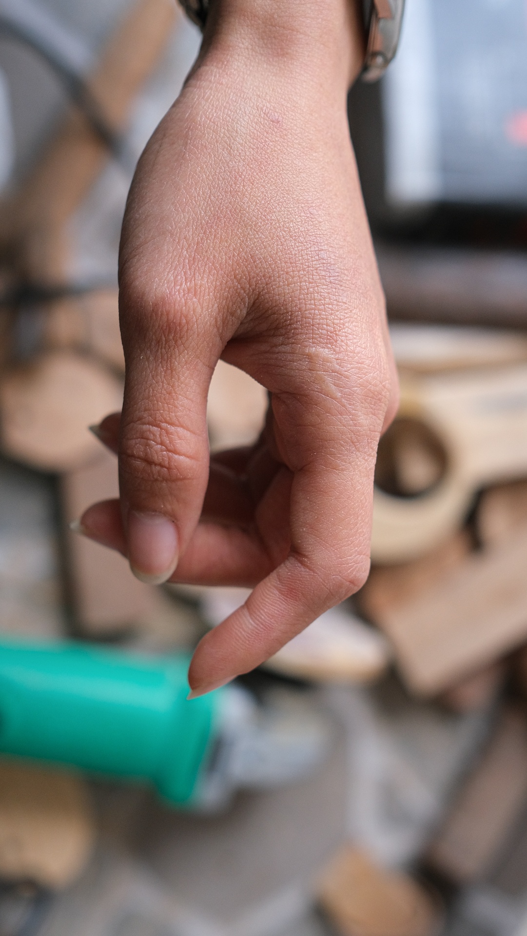 Co gai bo viec van phong ve lam tho moc anh 14