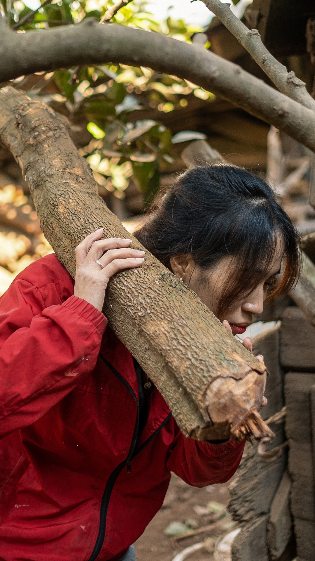 Co gai bo viec van phong ve lam tho moc anh 10