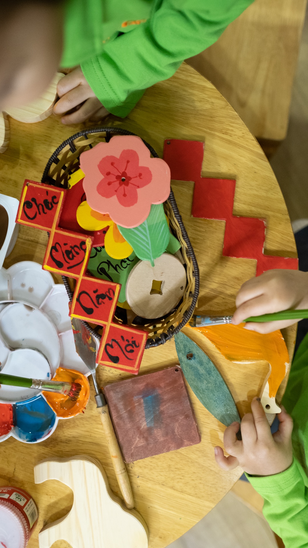 Co gai bo viec van phong ve lam tho moc anh 26