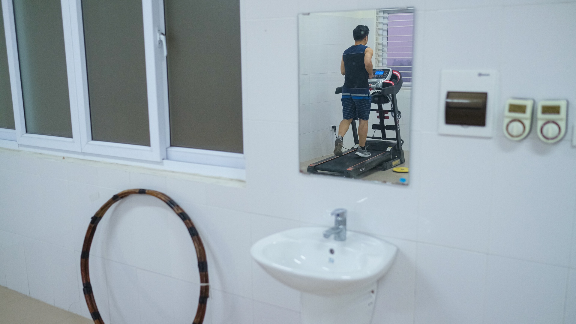bác sĩ điều trị bệnh nhân Covid-19 ảnh 35 bac si dieu tri benh nhan Covid-19 anh 35