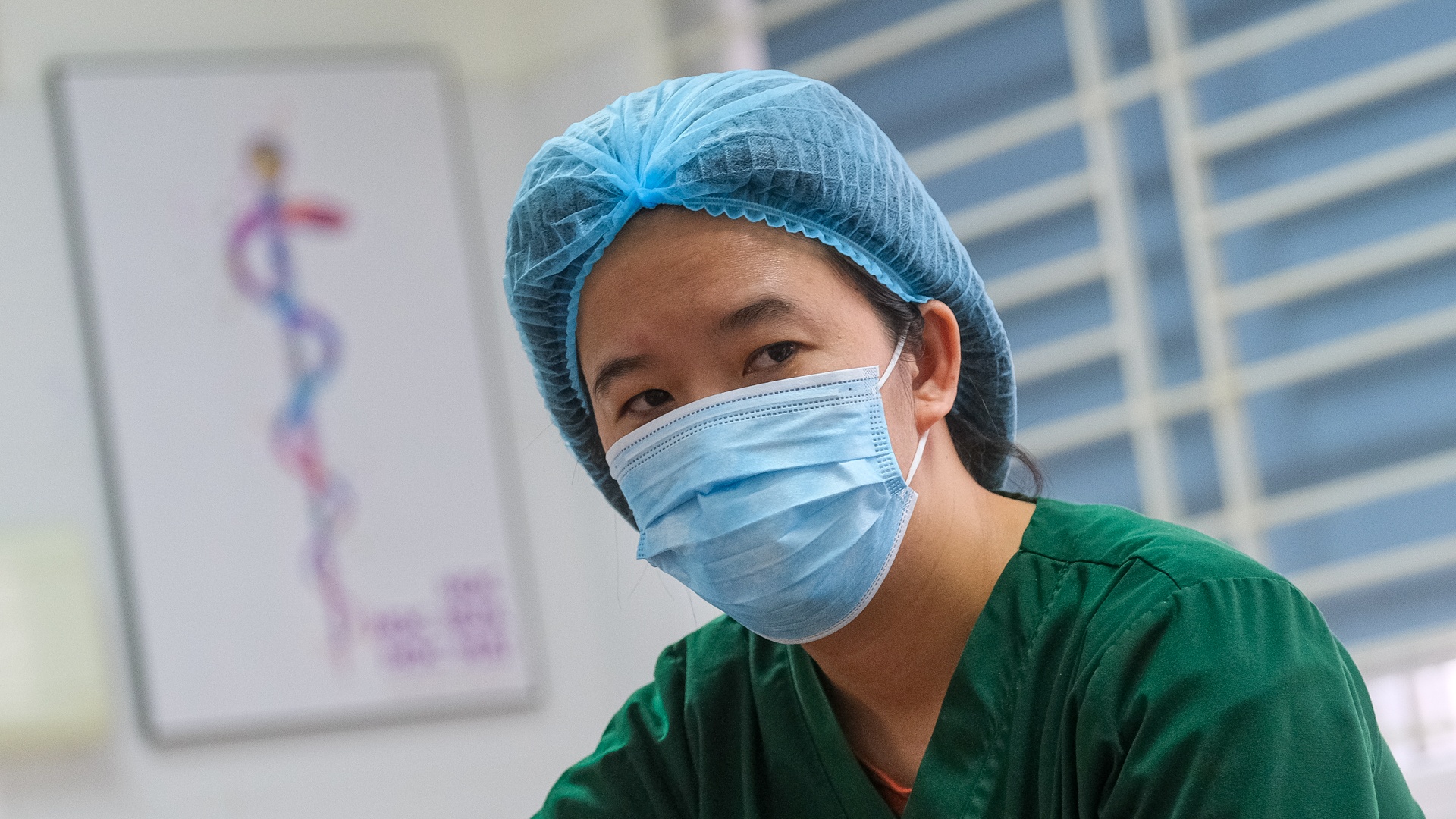 bác sĩ điều trị bệnh nhân Covid-19 ảnh 5 bac si dieu tri benh nhan Covid-19 anh 5