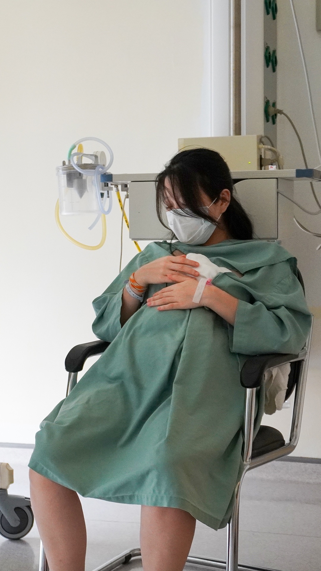 Cuoc song lam bo cap sinh ba anh 4