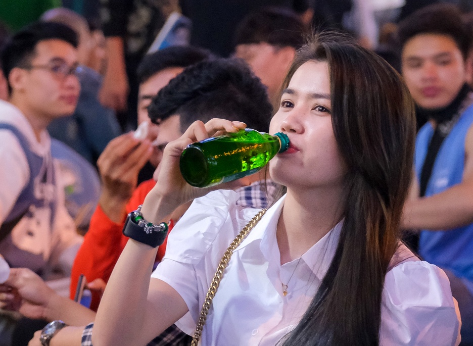 Pho bia via he Ta Hien tap nap tro lai hinh anh