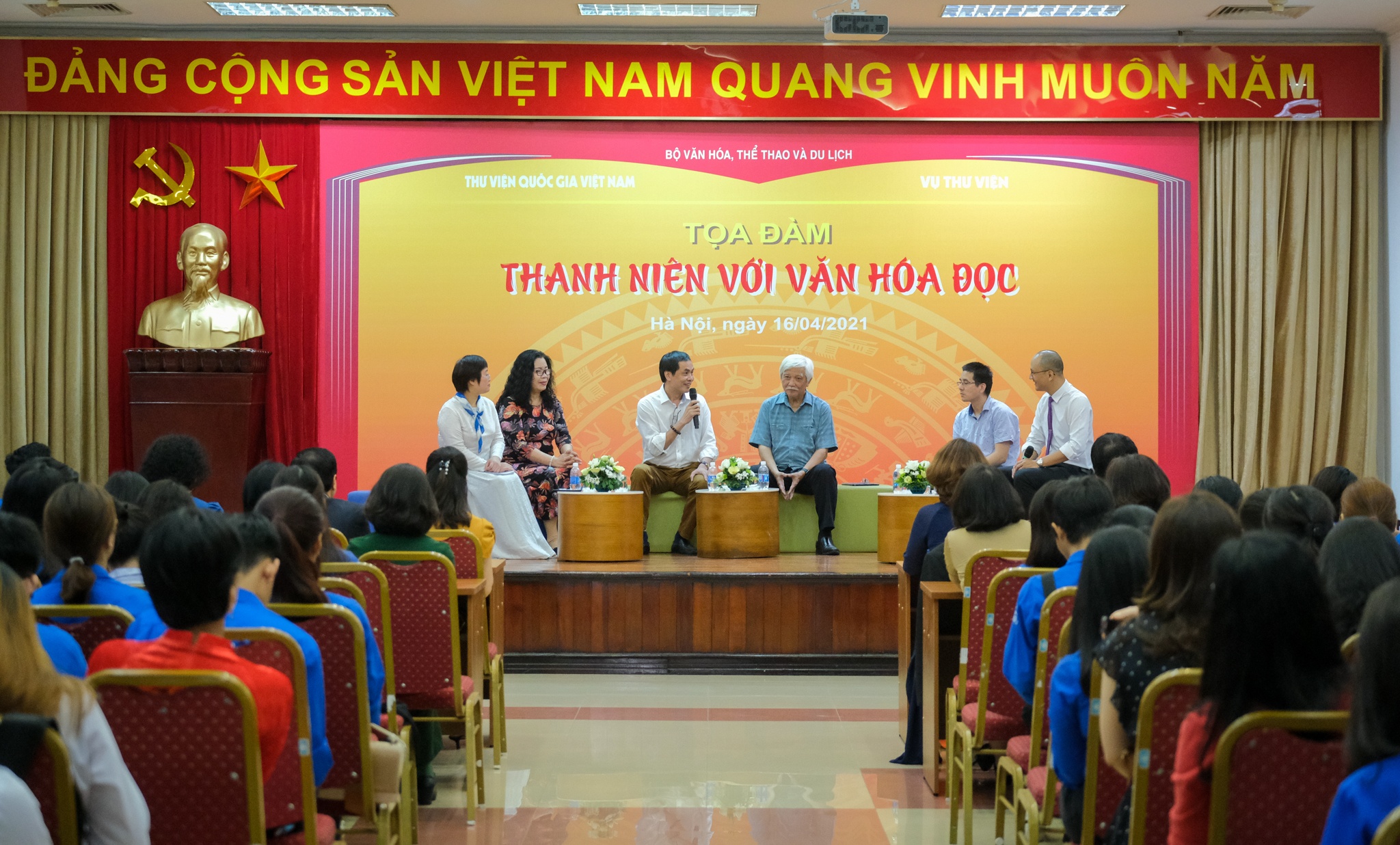 Ngay hoi sach 2021 anh 4