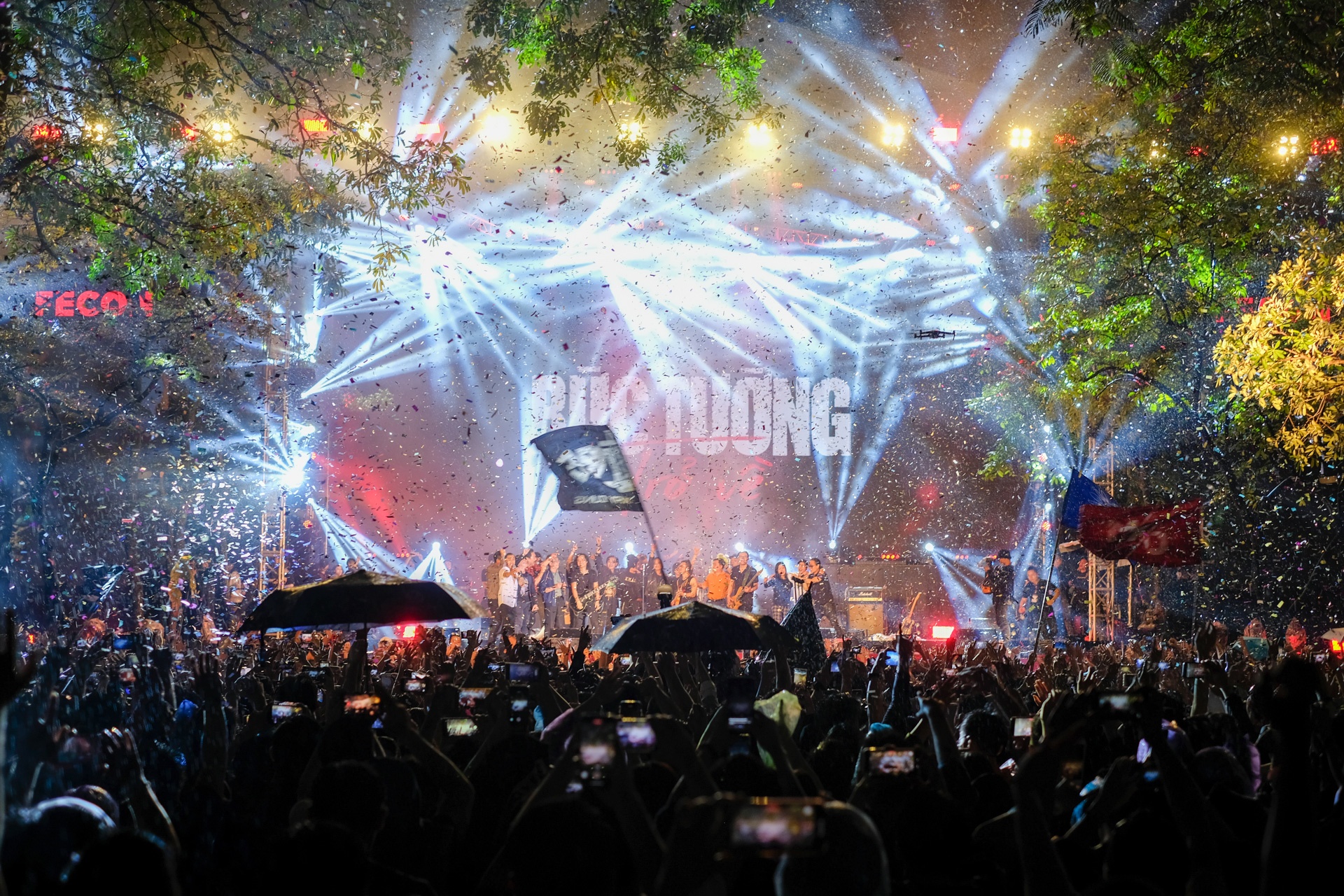 liveshow Buc Tuong tro ve anh 39