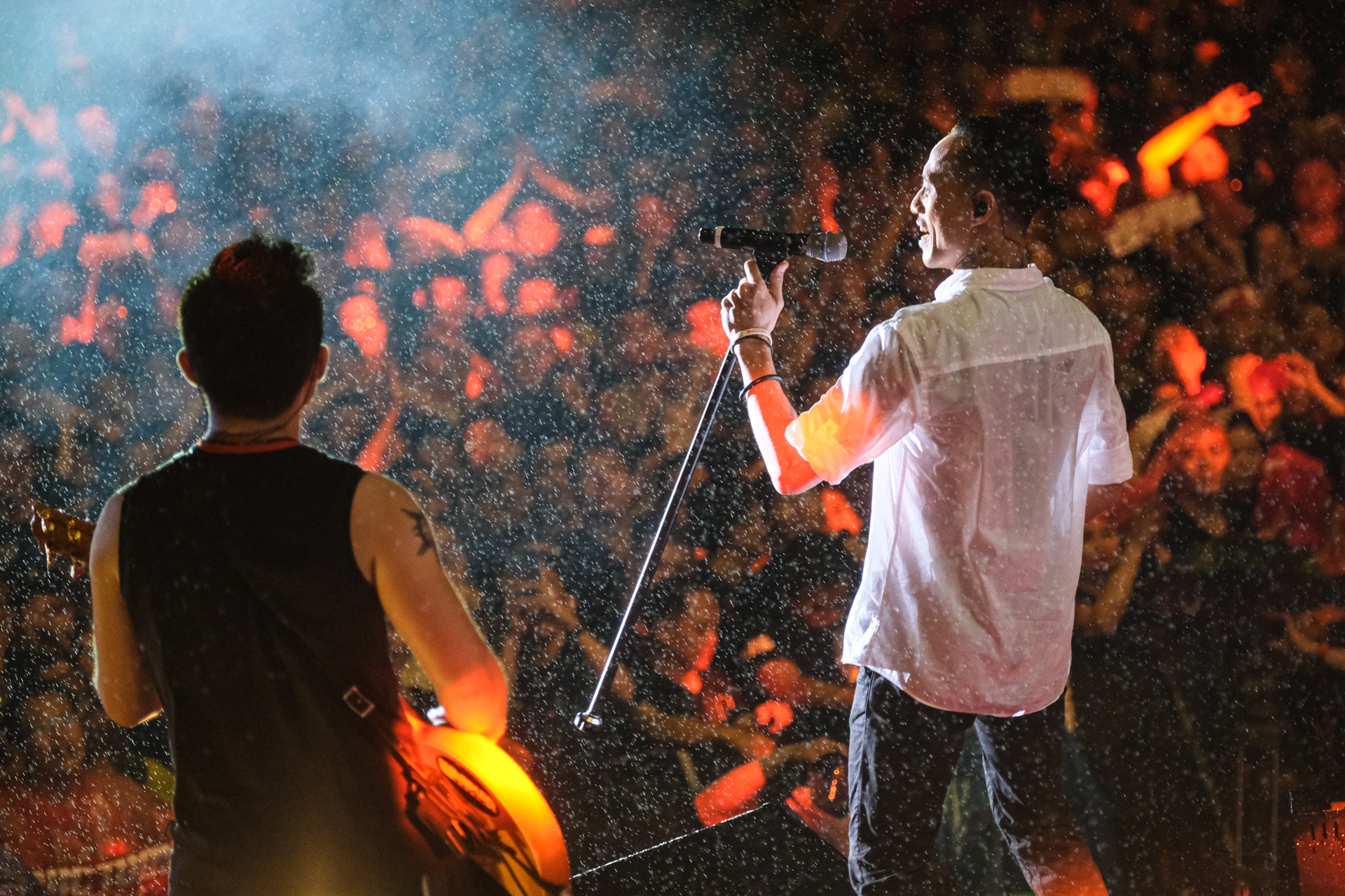 liveshow Buc Tuong tro ve anh 1