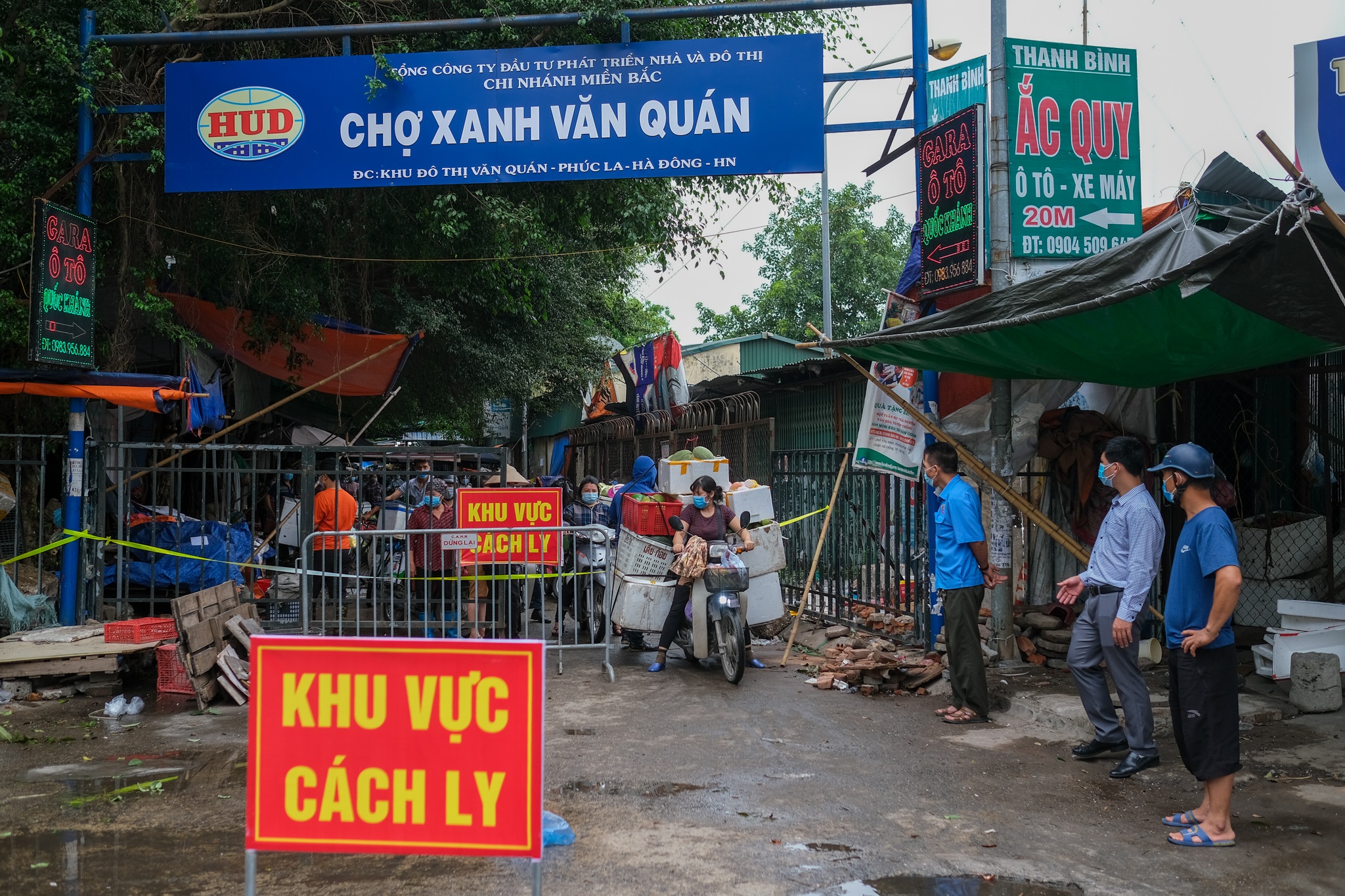 Tieu thuong cho Xanh duoc lay mau xet nghiem Covid-19 anh 1