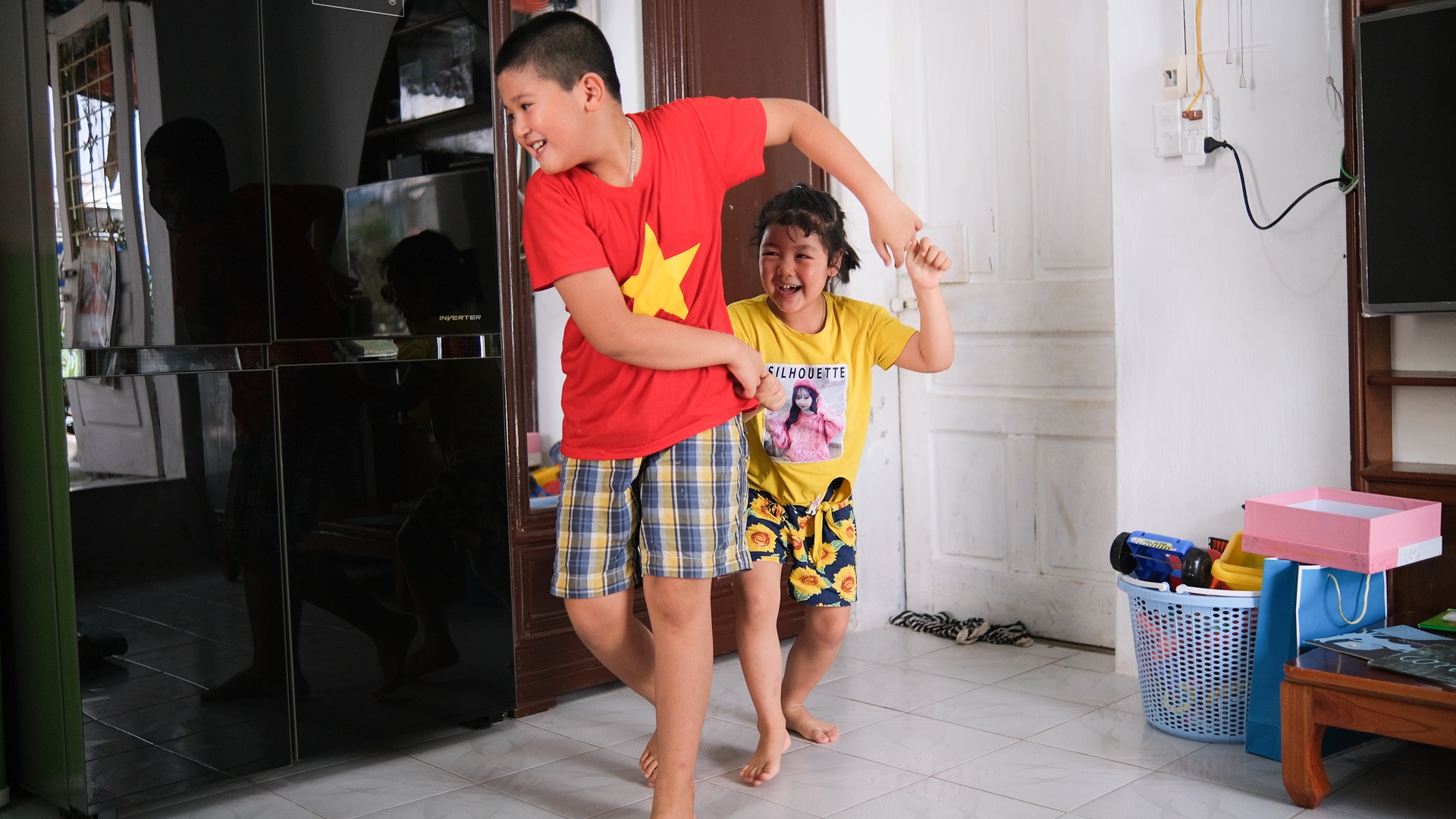 bố đi chi viện Bắc giang,  con ở nhà ảnh 19 bo di chi vien Bac giang,  con o nha anh 19