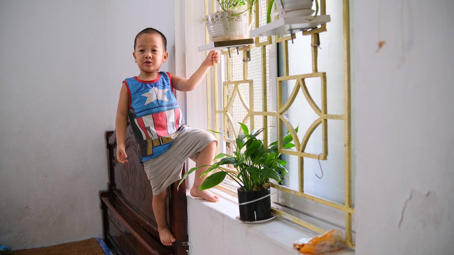 bố đi chi viện Bắc giang,  con ở nhà ảnh 15 bo di chi vien Bac giang,  con o nha anh 15