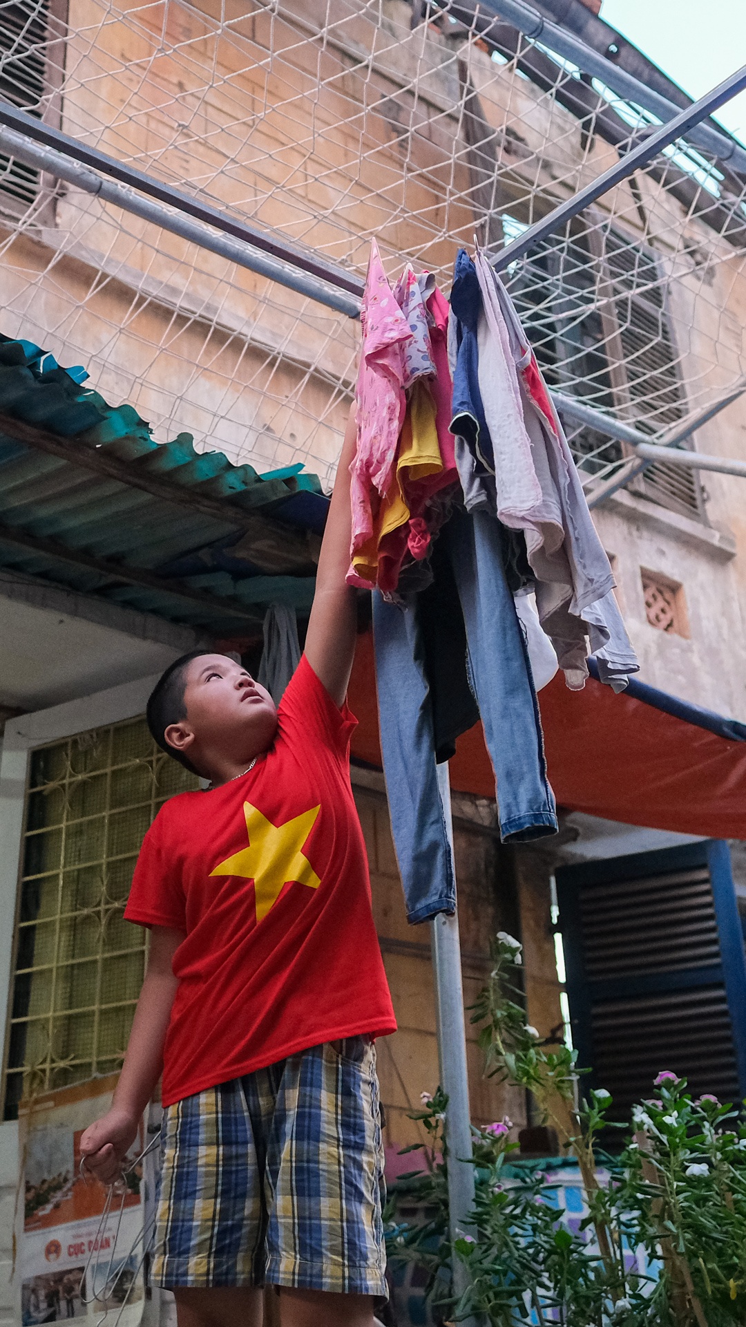 bố đi chi viện Bắc giang,  con ở nhà ảnh 24 bo di chi vien Bac giang,  con o nha anh 24