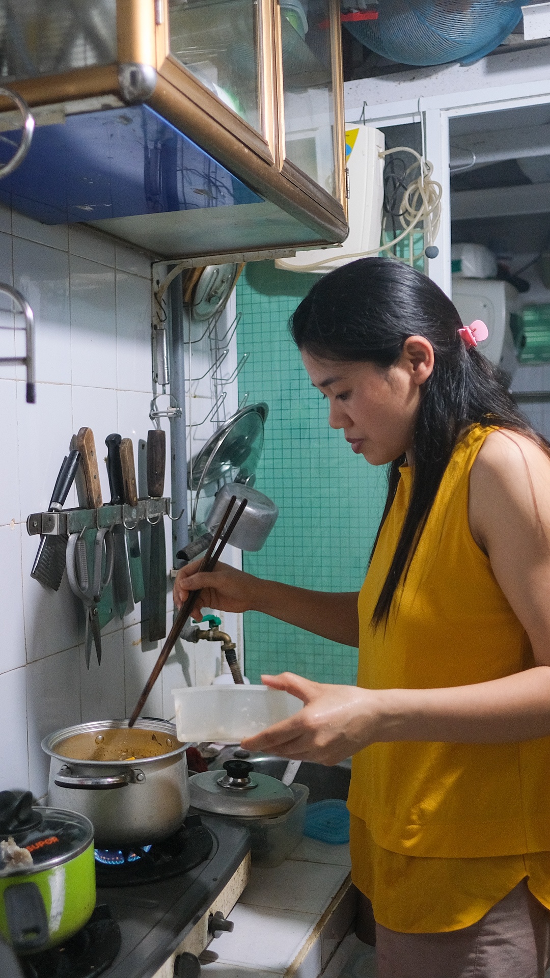 bố đi chi viện Bắc giang,  con ở nhà ảnh 8 bo di chi vien Bac giang,  con o nha anh 8