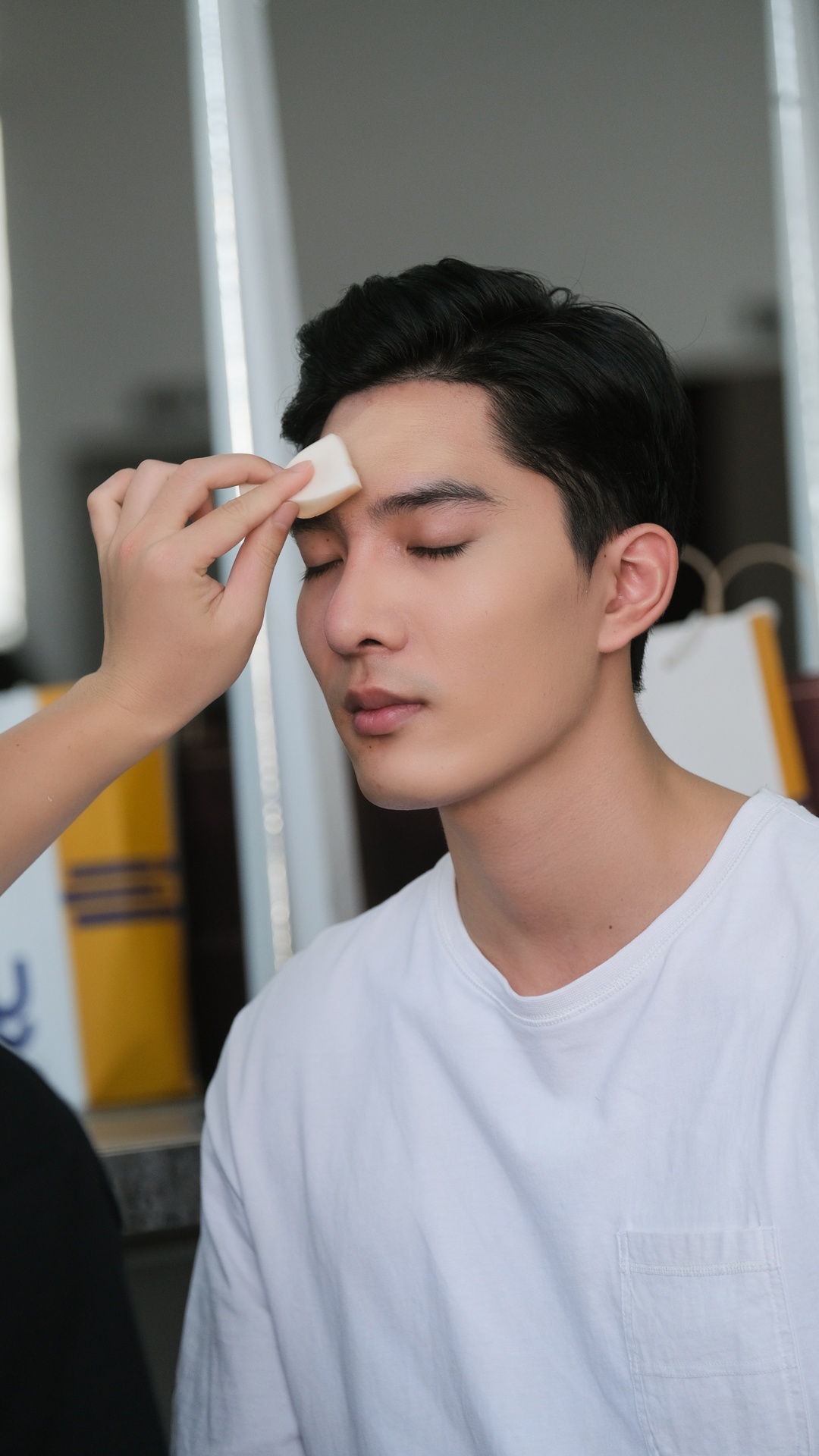 Nguoi mau nam mua dich anh 27