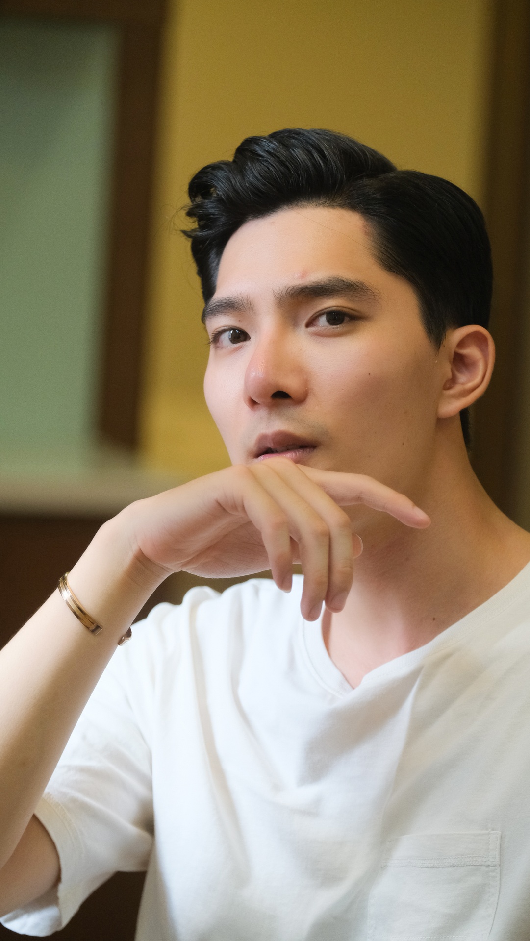 Nguoi mau nam mua dich anh 2