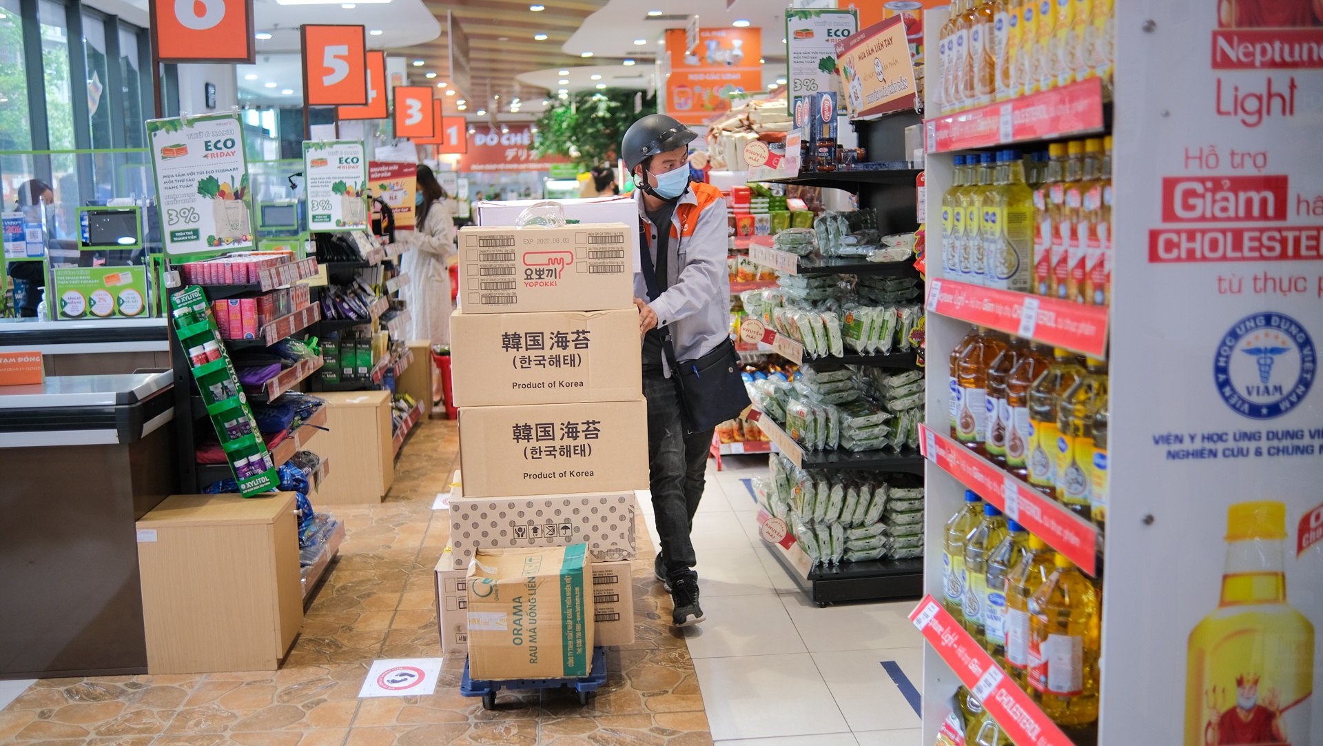 Shipper vượt hàng chục chốt kiểm dịch ảnh 19 Shipper vuot hang chuc chot kiem dich anh 19