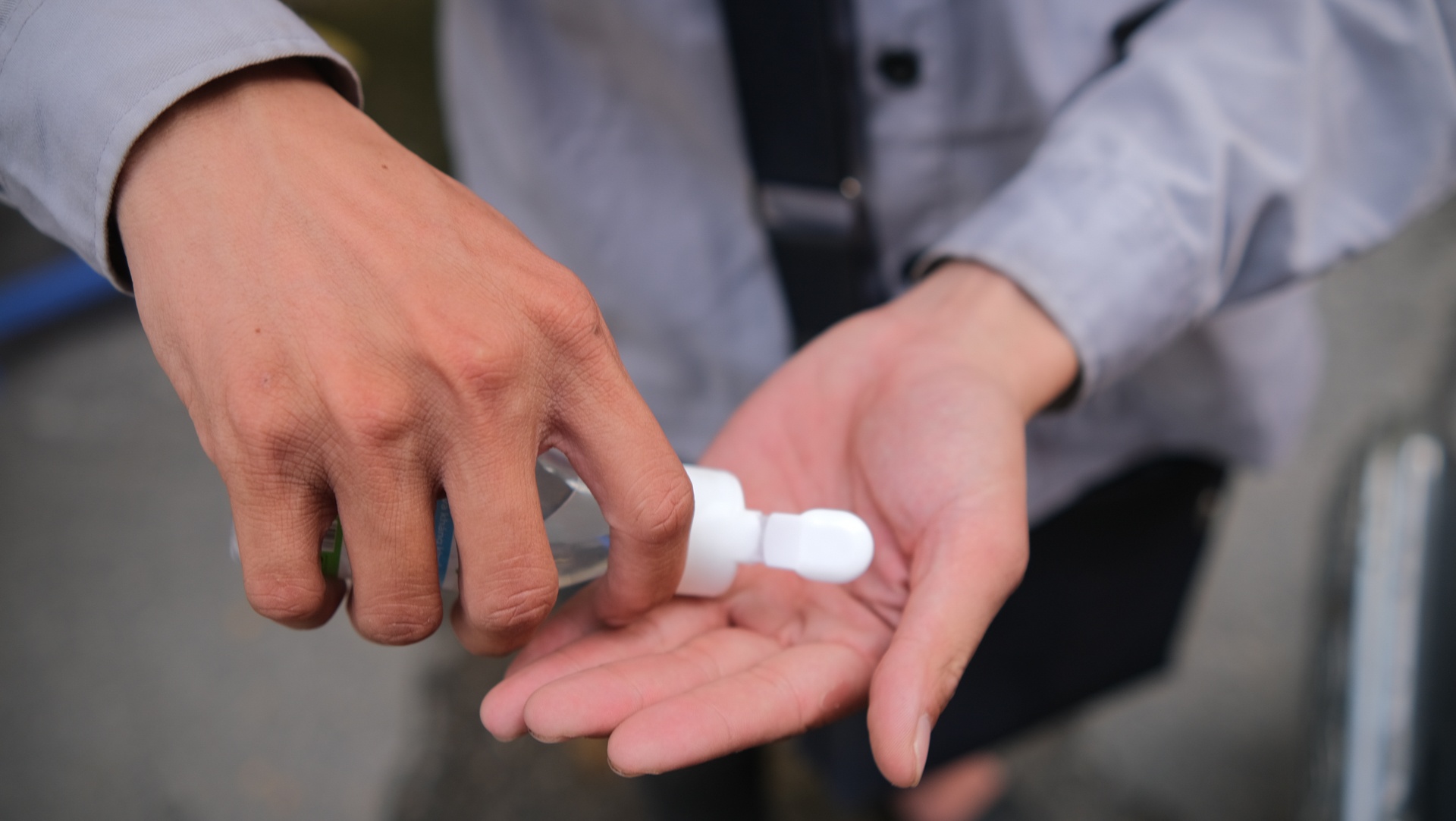 Shipper vượt hàng chục chốt kiểm dịch ảnh 27 Shipper vuot hang chuc chot kiem dich anh 27