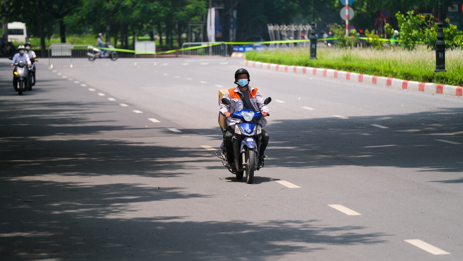 Shipper vượt hàng chục chốt kiểm dịch ảnh 13 Shipper vuot hang chuc chot kiem dich anh 13