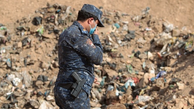 IS de lai hon 200 mo tap the chua hang nghin xac nguoi o Iraq hinh anh