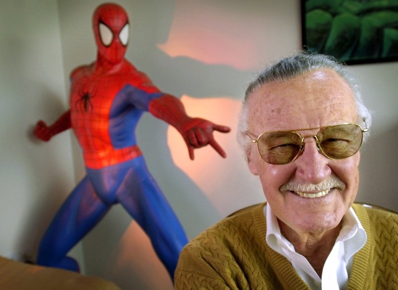 Cha de cua Marvel, ong vua truyen tranh Stan Lee qua doi hinh anh