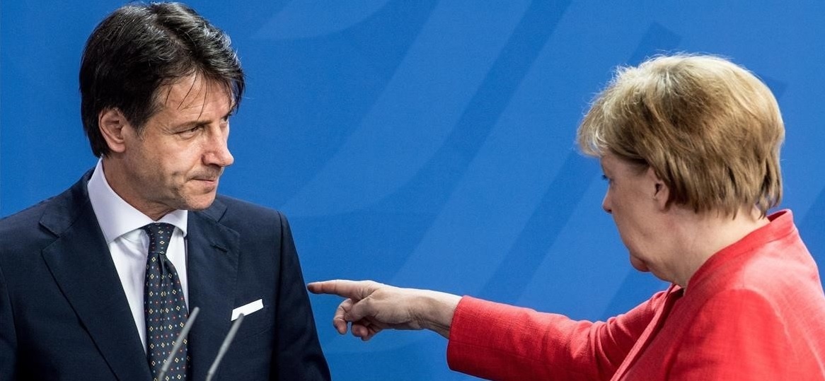 Khung hoang no Italy anh 14