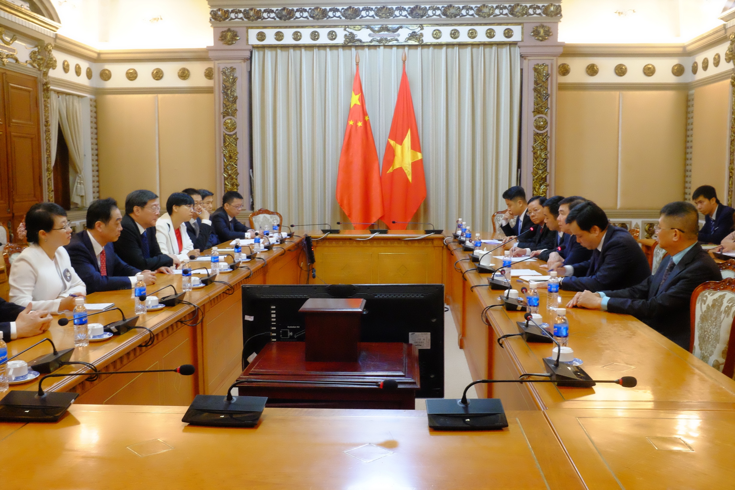 Tinh Ho Nam mong muon hop tac TP.HCM anh 1