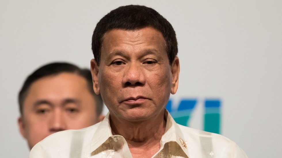 TT Duterte dua viec 'dung can sa de tinh tao' tai hoi nghi ASEAN hinh anh