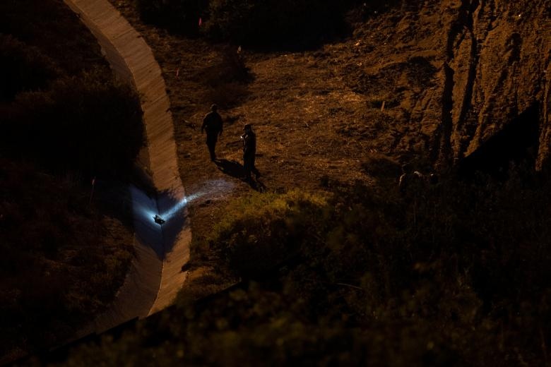 Doan nguoi di cu anh 8