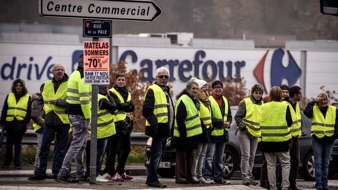 Phong trao ao khoac vang o Phap anh 1