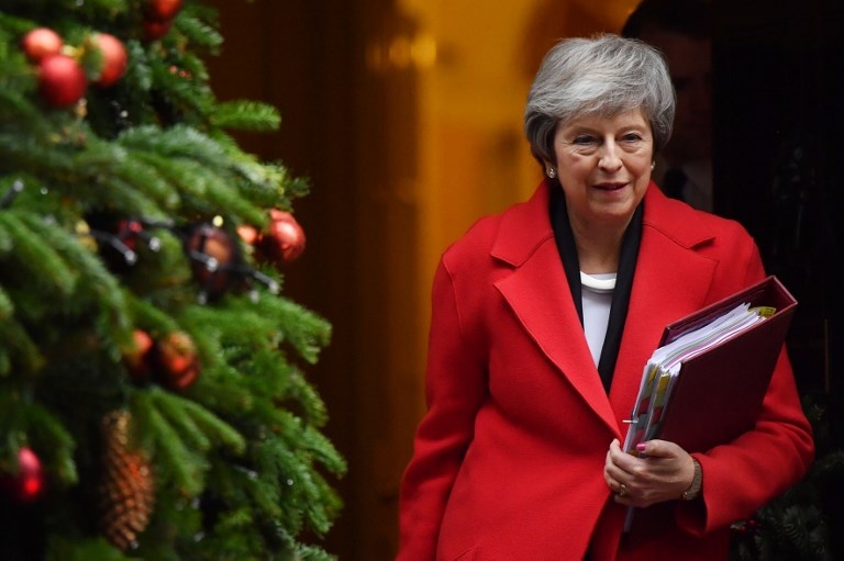 Thu tuong hoan trinh thoa thuan Brexit, quoc hoi Anh nao loan hinh anh