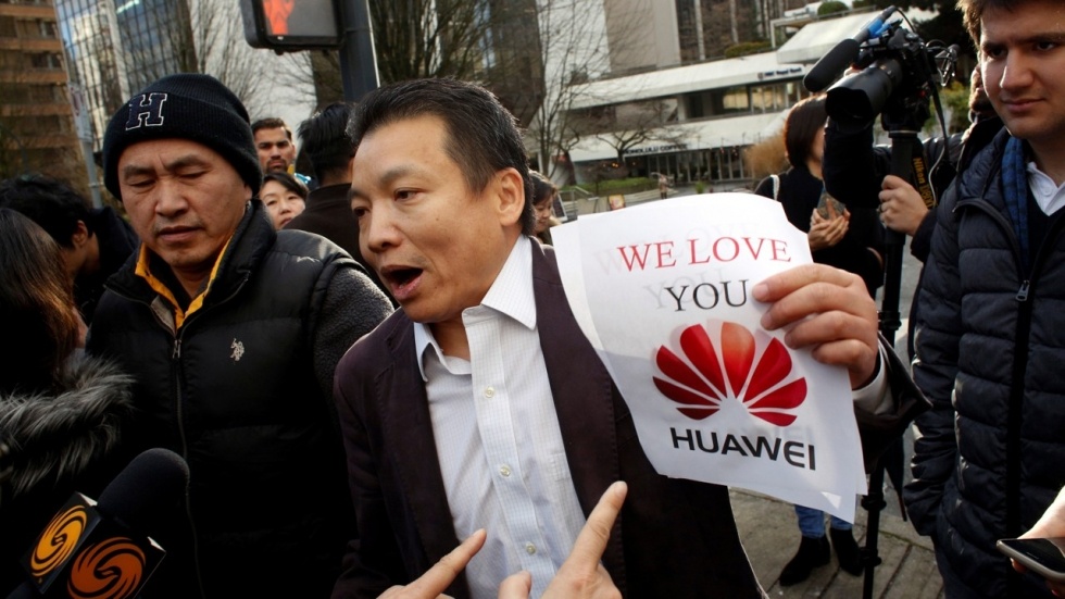 Giam doc tai chinh Huawei bi bat anh 1