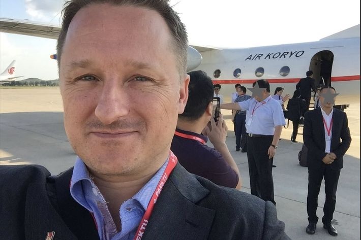 Sau vu Huawei, TQ bat giu cong dan thu 2 cua Canada hinh anh