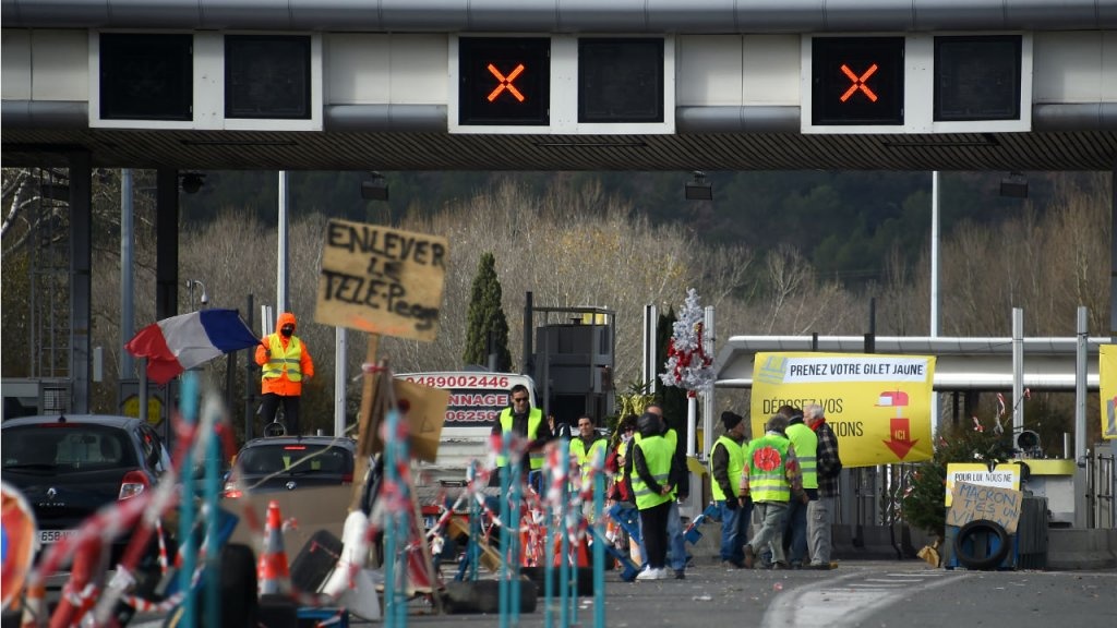 áo khoác vàng, biểu tình Pháp ảnh 1 ao khoac vang, bieu tinh Phap anh 1