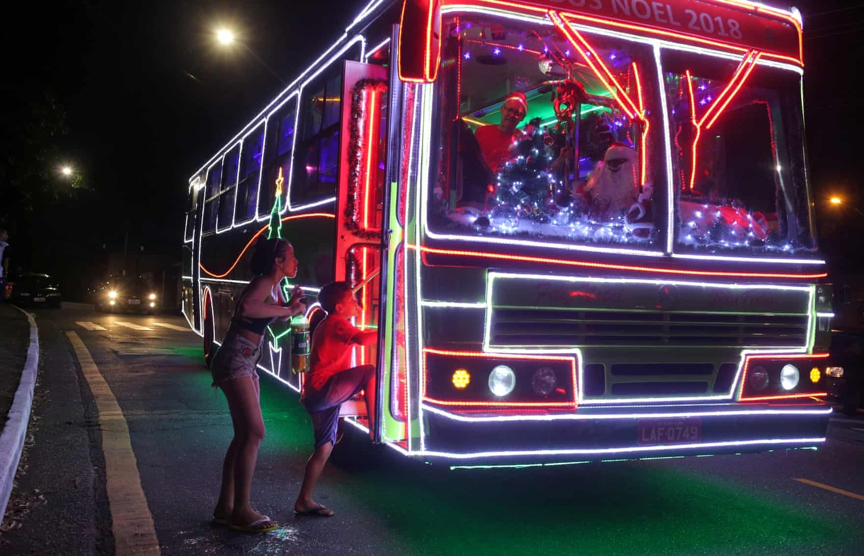 Phuong tien cong cong dong Giang sinh anh 7