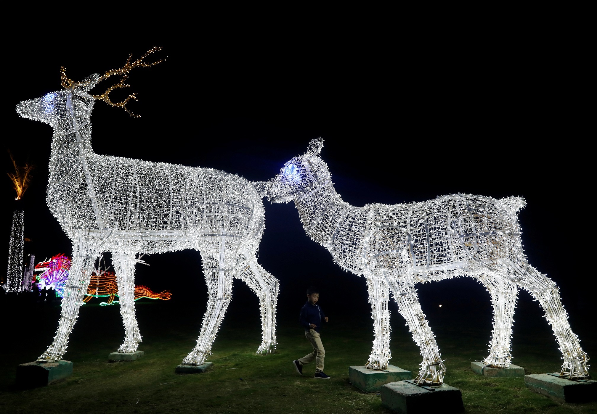 khong khi don giao thua tren the gioi anh 8