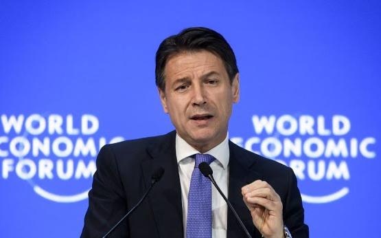 Thu tuong Italy: Duc va Phap 'dang cuoi vao chung toi' hinh anh