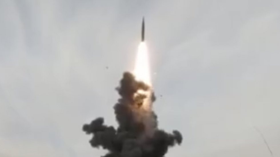 Trung Quoc cong bo video phong ten lua diet tau san bay hinh anh