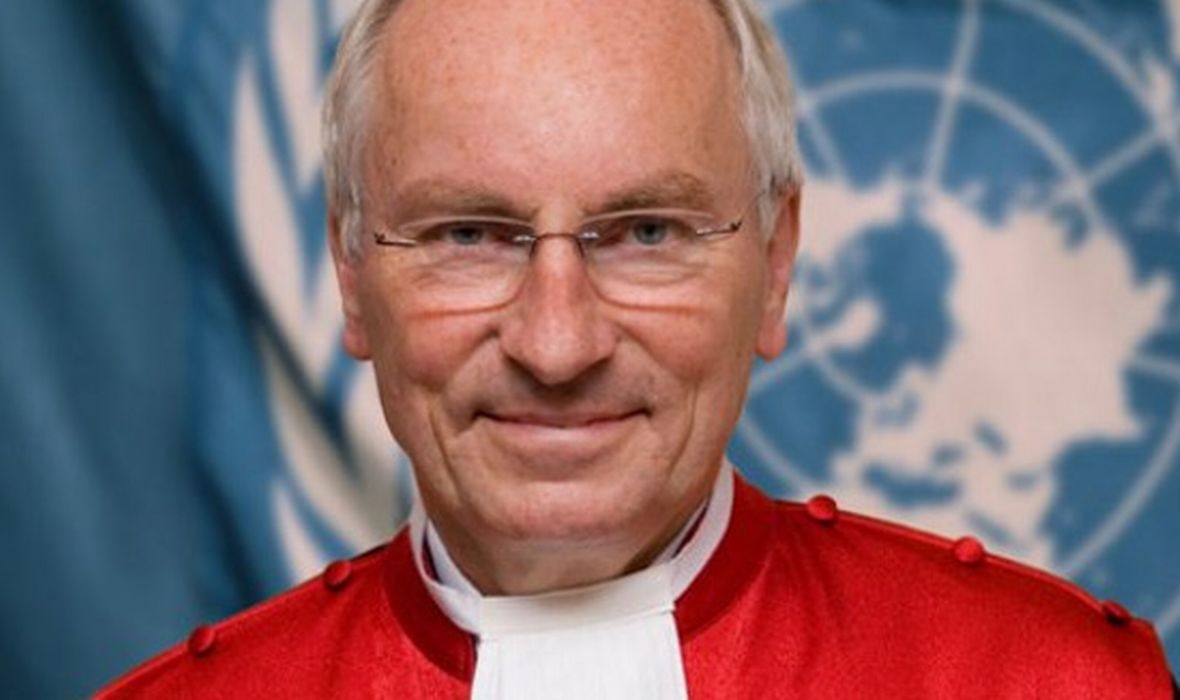 Phan doi My can thiep, tham phan toa quoc te tu chuc hinh anh