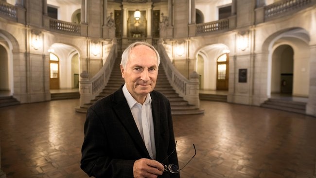 Tham phan toa quoc te tu chuc anh 1