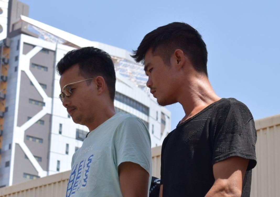 Uganda tich thu 750 nga voi, bat giu 2 nguoi Viet hinh anh